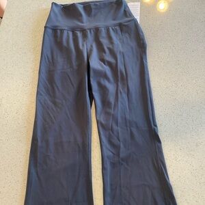 Black ECHT appear scrunch butt leggings